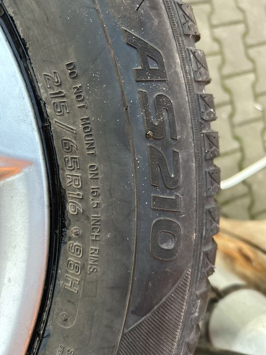 Koła alusy całoroczne Dacia Duster 215/65/16 Falken Euroall Seazon SA