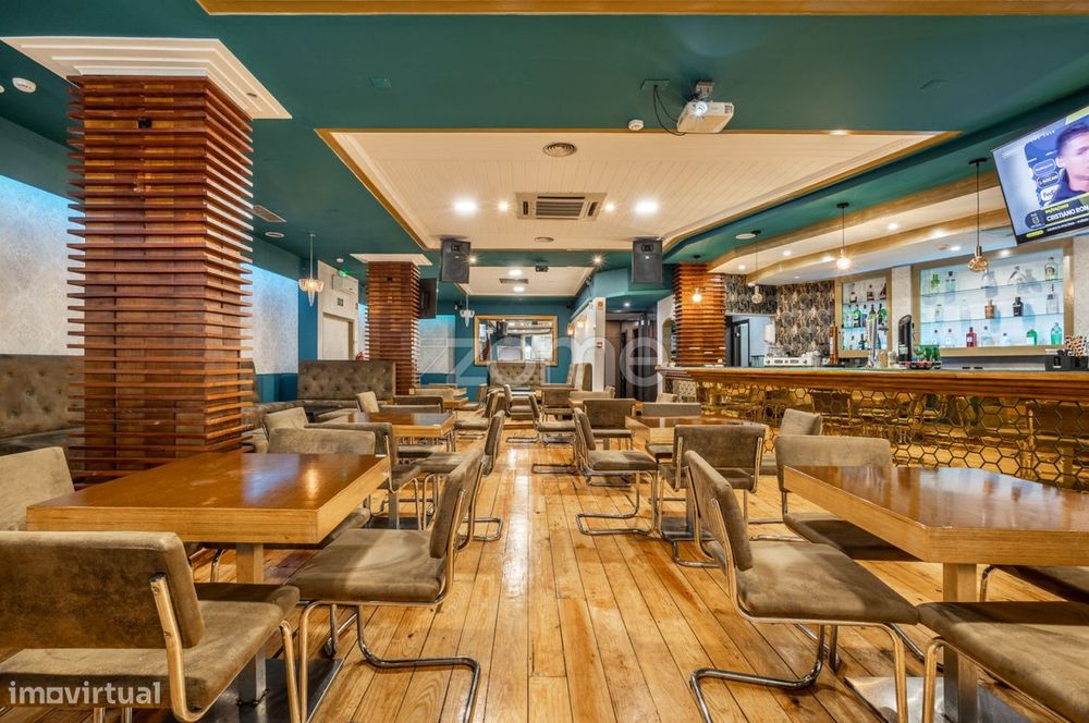 Trespasse de Espaço Comercial | Edifício 2000 - Leiria