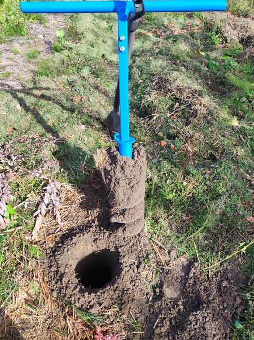 Wiertnica ręczna do samodzielnego wiercenia studni
