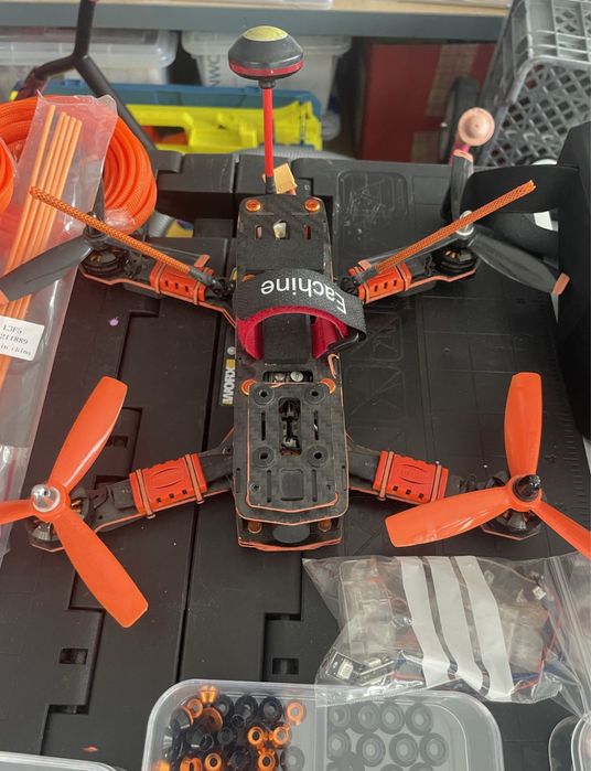 Drone eachine falcon 250