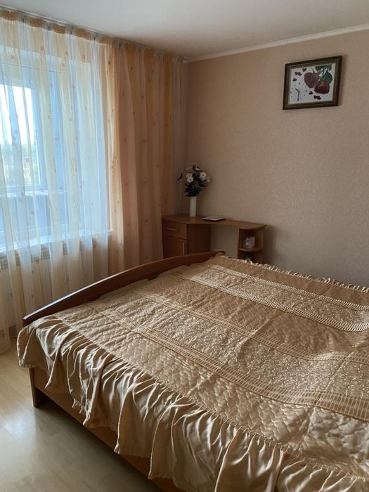 Продається двоповерховий будинок у місті Берестин.