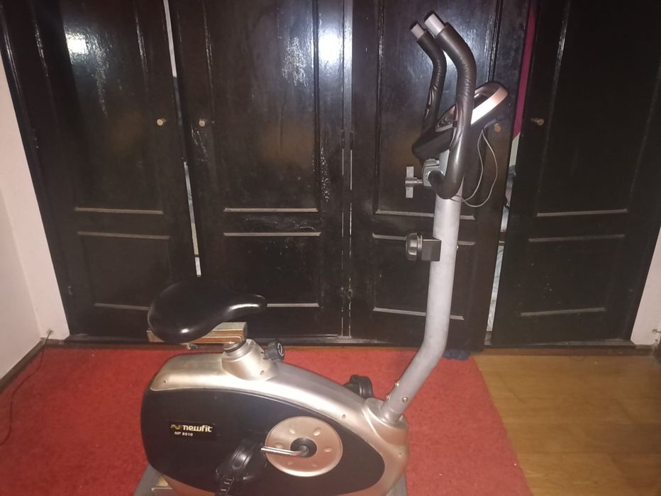 Bicicleta de ginásio newfit