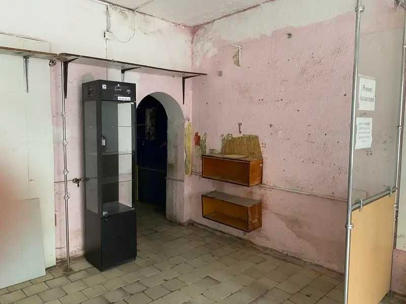 Приміщення на 1 поверсі 33,9 кв. м. Львів, вул. Петлюри С., 2а