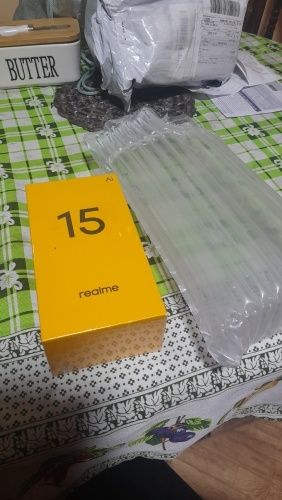 Realme 15. 12/256 . Titanium