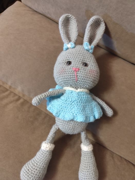 Зайчик Бусинка (ручна робота)