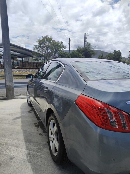 Peugeot 508 Sedan  1.6 e-hdi 2011