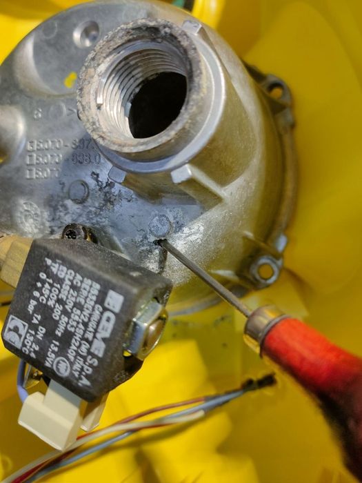 Пароочиститель и утюг Karcher SC 1.030B на ЗАПЧАСТИ