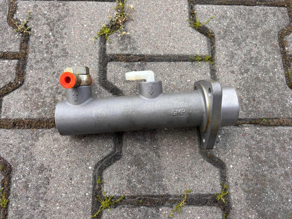 POMPA HAMULCOWA wózek widłowy GPW ZREMB GLIWICE 3210, 4000, 202T