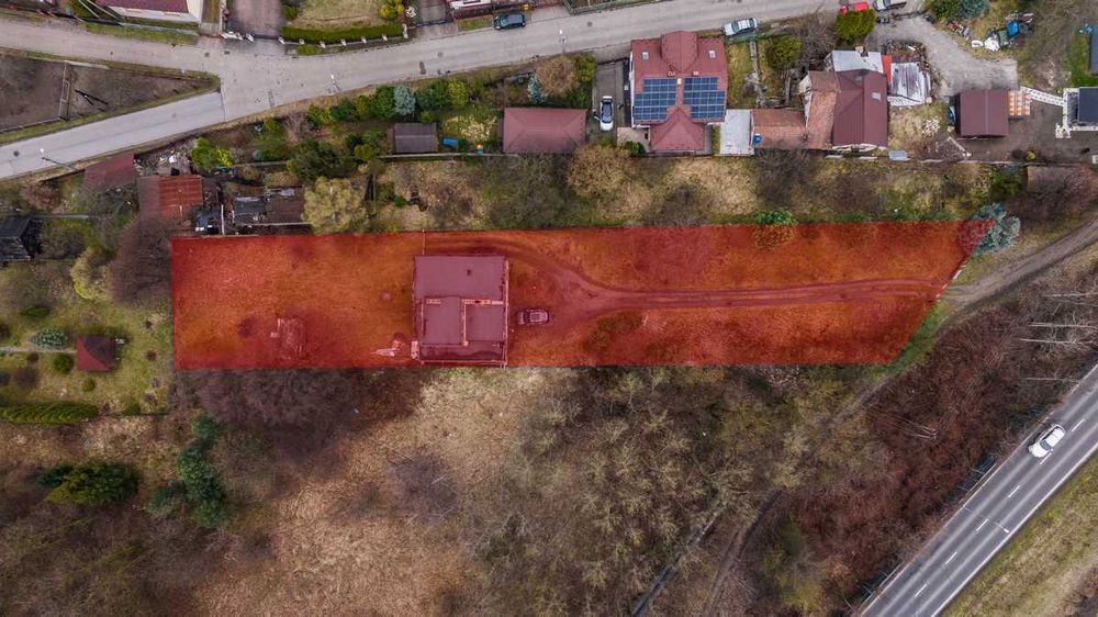 Sprzedam działkę z domem