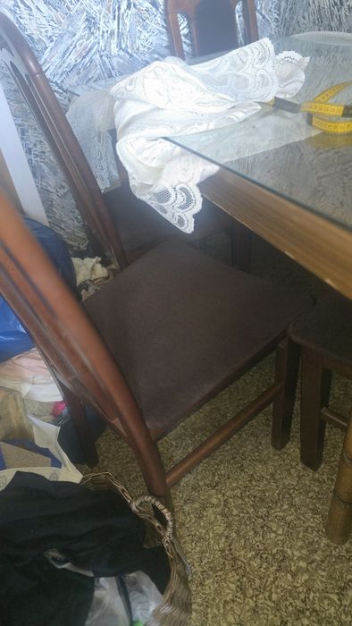 Stół rozkładany + 5 krzeseł