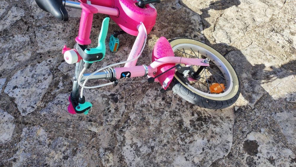 Bicicleta infantil rosa – unicórnio  Muito bom estado | Oportunidade!