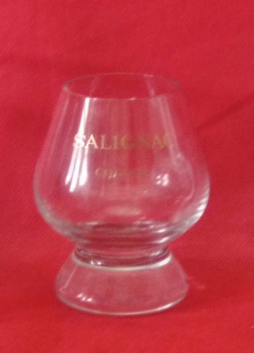 Copos de whisky e cognac para colecionadores.