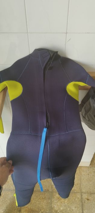 Fato de surf para criança