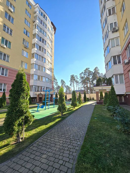 Комерційне приміщення з гарним ремонтом в новому  розвиненому районі!