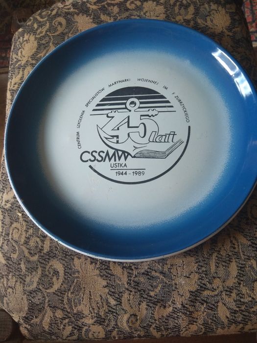 Duży emaliowany talerz PRL