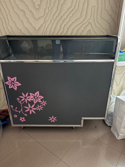 Вітрини  торгівельні оптика прикраси