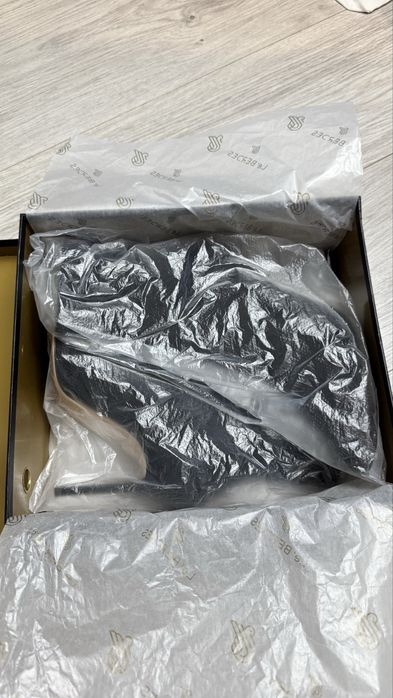 Ботильони замшеві LeBerdes