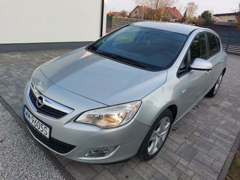 1.4 Turbo 120KM Tempomat 2011r Czujniki parkowania