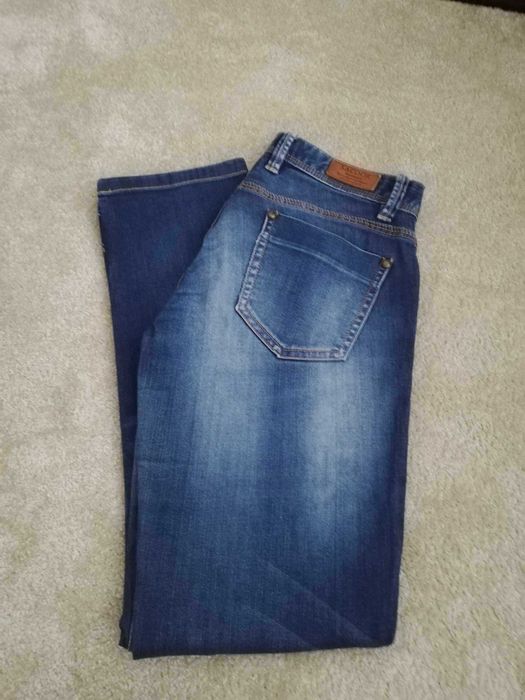 Calça de ganga, marca Sacoor