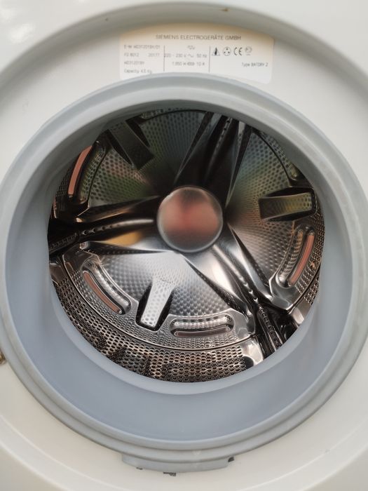 Máquina de lavar e secar a roupa Siemens