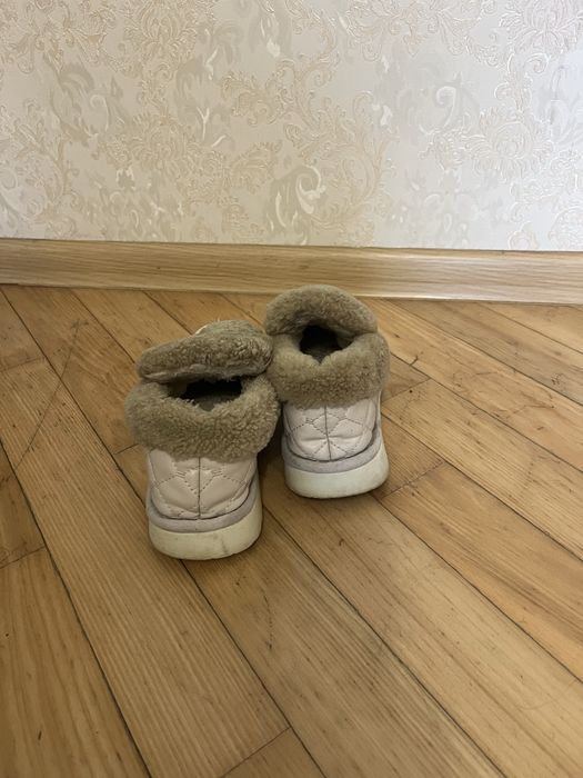 Ботінки для дівчинки