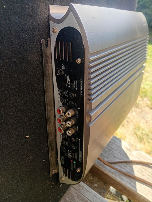 Tuba basowa JBL 1000W+wzmacniacz