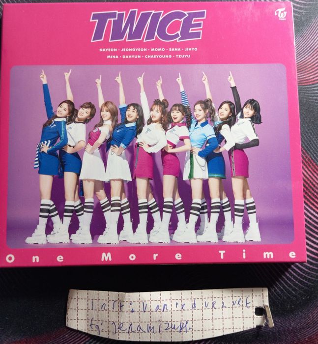 Японський альбом Твайс,Twice album, опис.