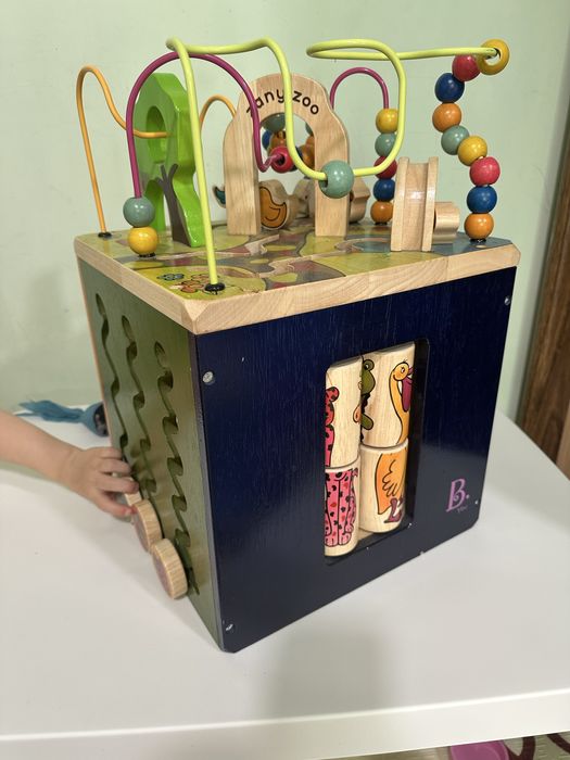 Zany zoo b-toys бізі куб рлзвиваюча іграшка