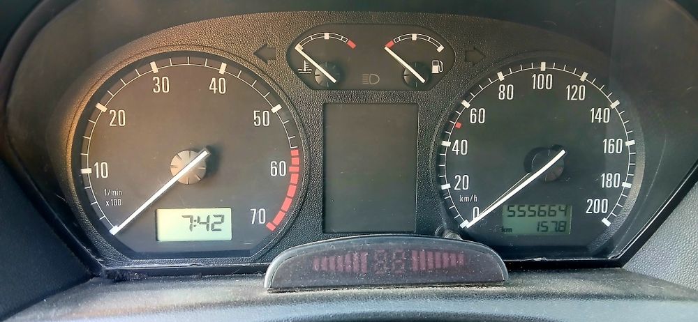 Продам Шкода Фабіа 2001р. Гарна помічниця в будених справах!!!Не капризна!! Не знайомить з усіма майстрами міста!!Заводиться- їде- везе!!