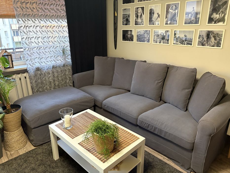 Sofa GRÖNLID z dużą pufą