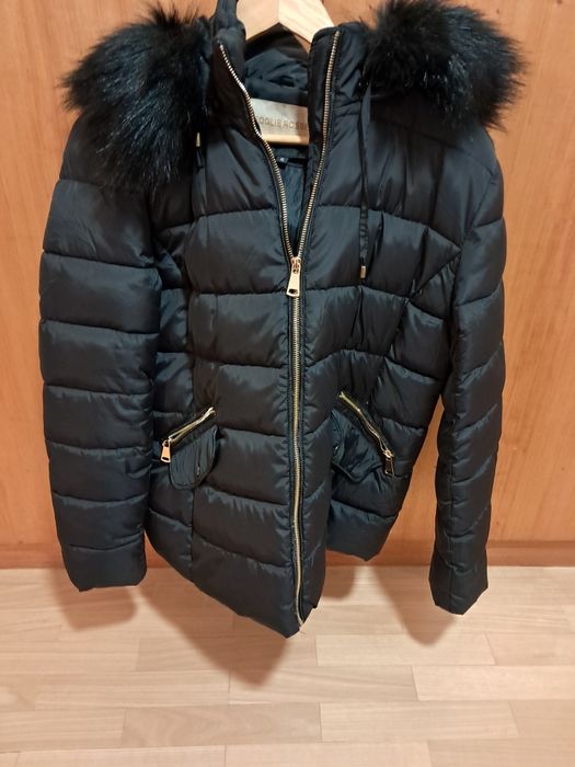 Quispo preto com carapuço