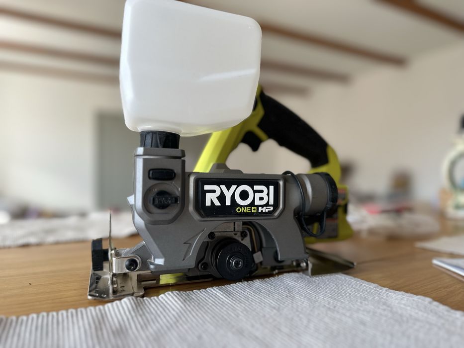 Акумуляторний плиткоріз Ryobi PBLHTS01B ONE+ HP 18V