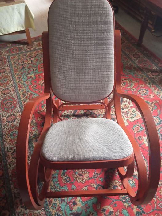 Крісло гойдалка дерево