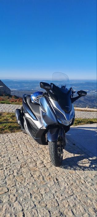 Honda Forza 300 ABS 2019 • Excelente Estado • 37.000 km • Azul •