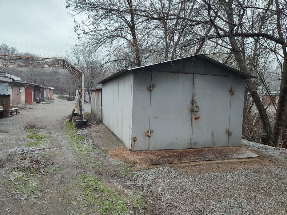 Аренда гаража на Осипенковком,,ГК,Краностроитель,