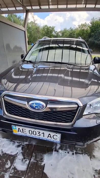 Subaru Forester 2014 г.в., серый цвет