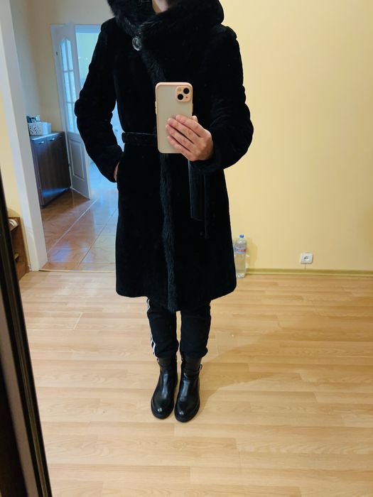 Натуральна шуба жіноча мутонова розмір 44