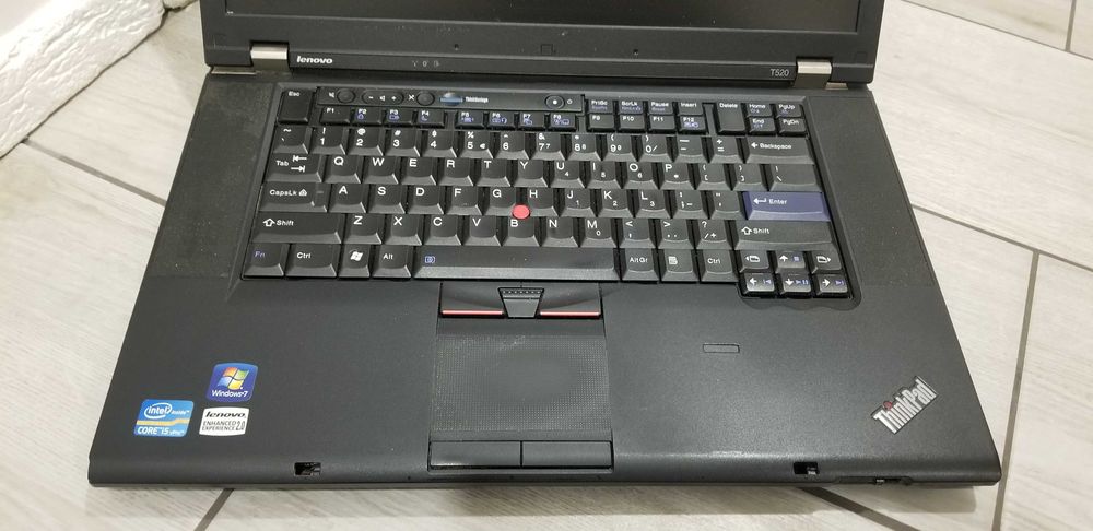Ноутбук Lenovo ThinkPad T520 /I5-2520м/4 Gb/320 hdd/15.6