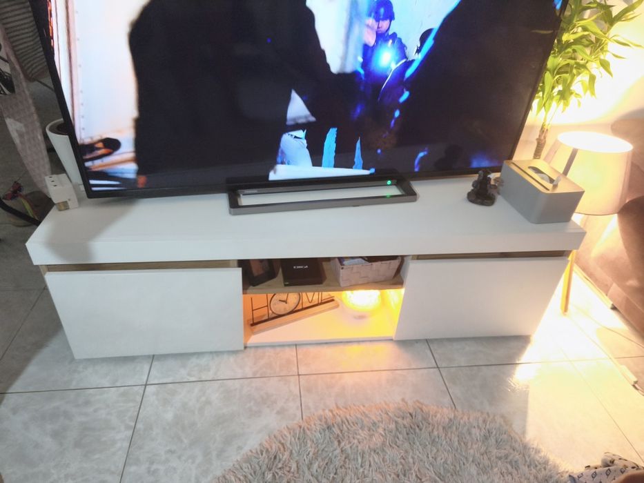 Vendo móvel de Tv