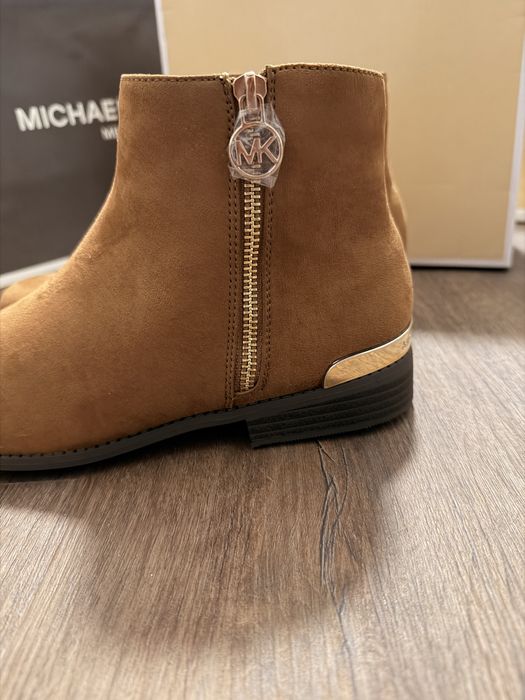 Michael Kors botki Emma Beth r 36 zamszowe brązowe złote logowane MK
