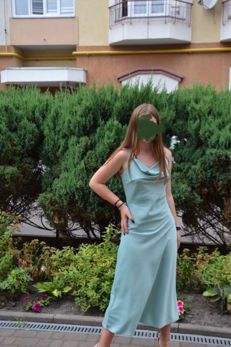 Жіноча сукня