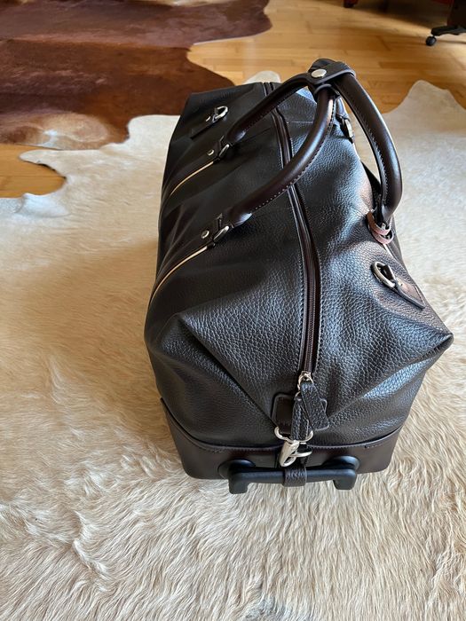 Saco de viagem Pierre Cardin em pele.