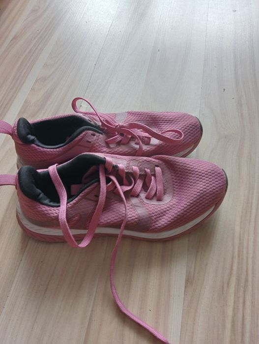 Adidasy damskie.