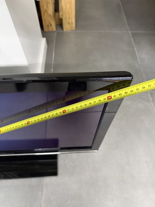 Tv 80cm em bom estado