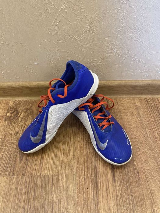 Сороканіжки Nike phantom VSN 36 розмір