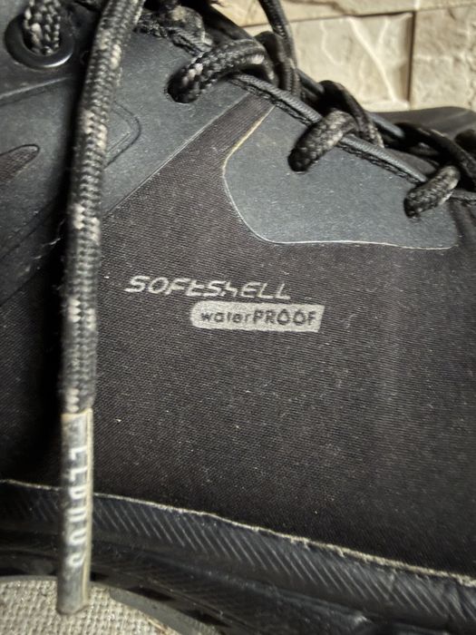 Buty trekkingowe Elbrus czarne rozmiar 40, wodoodporne