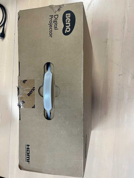 Projektor rzutnik Benq MW560 - mało używany