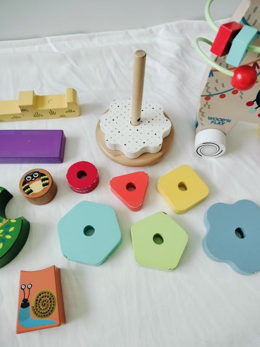Lote brinquedos Montessori em madeira +12M