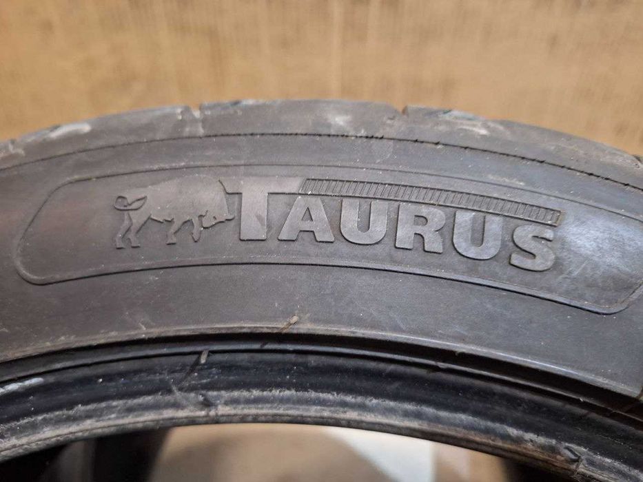 Літні шини резина 235/45 R18 98Y Taurus UHP