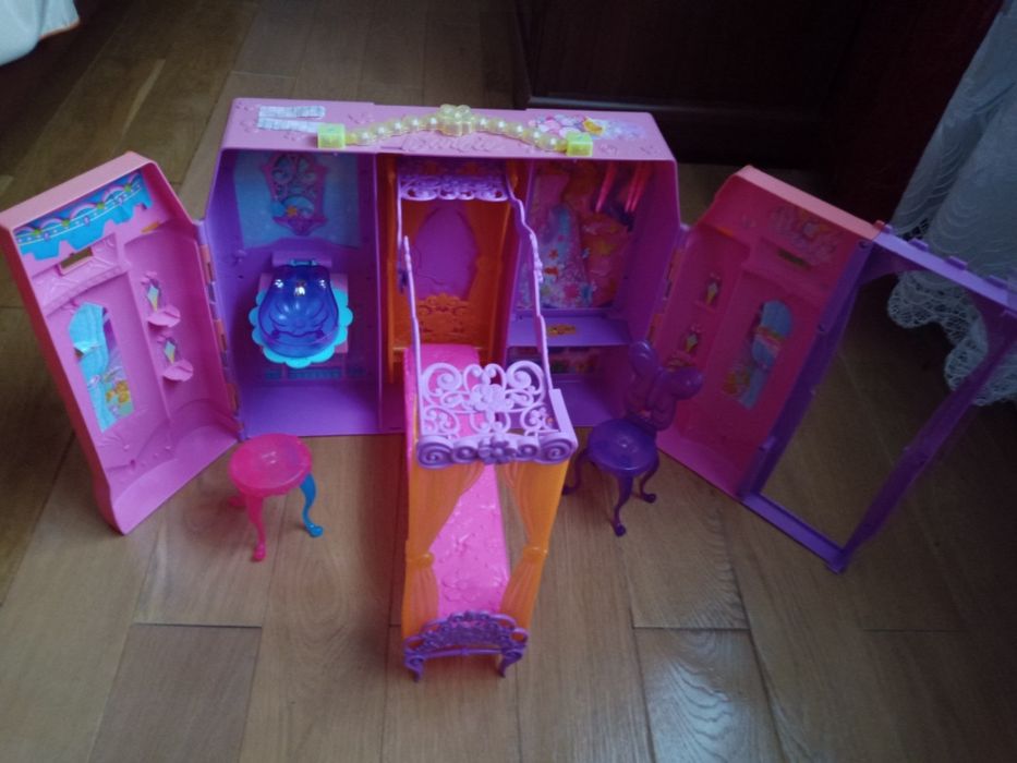 Будиночок для Barbi